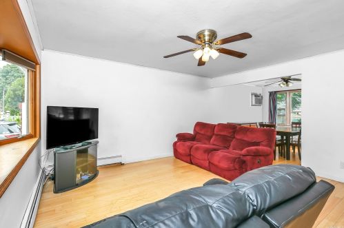 495 Delaware Ave, North Lindenhurst NY  11757-3410 exterior