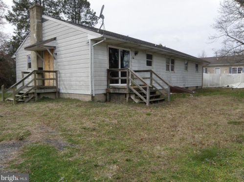 401 Truitt Ave, Slaughter Beach, DE 19963-1154