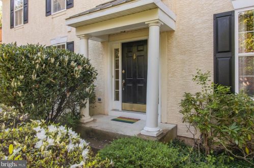 1017 Ingram Ct, Prospectville, PA 19002-1838