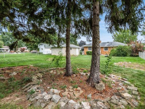 3807 Evans Dr, Darbydale OH  43123-2809 exterior