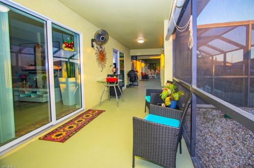 904 Ainsworth St, Lehigh Acres, FL 33974-5569