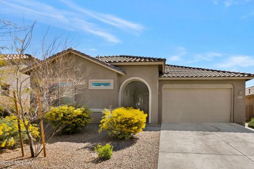 6549 Smoky Falls Way, Tucson, AZ 85757-6989