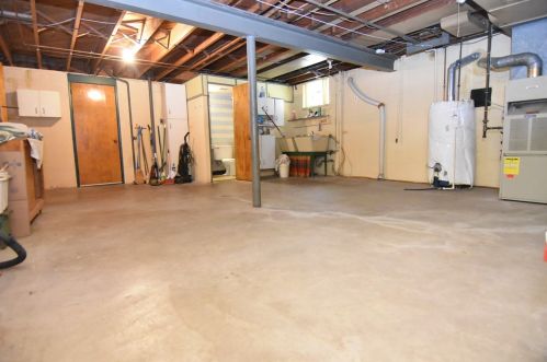 217 Larkspur St, Whitaker PA  15120-2207 exterior