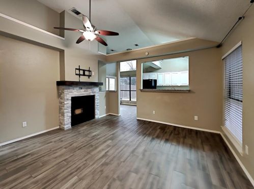 2513 Butterfield Dr, Fort Worth TX  76133-5862 exterior