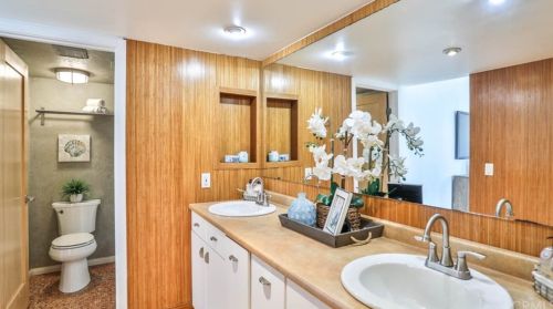 16711 Algonquin St, Huntington Beach CA 92649-3803 exterior