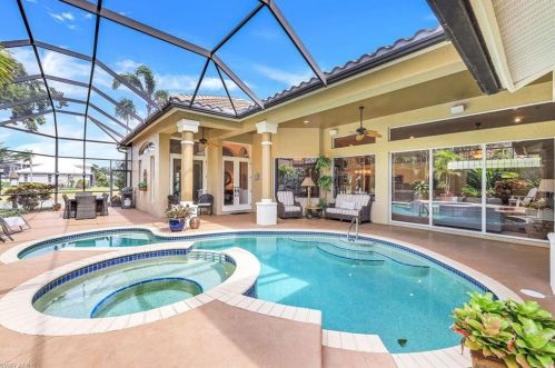 25010 Pinewater Cove Ln, Bonita Springs, FL 34134-0913