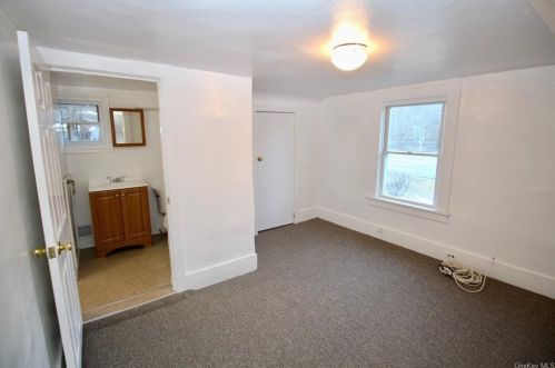 369 Route 17, Tuxedo Park NY  10987-4306 exterior