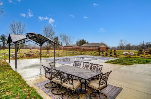 1476 Halpin Rd, Clarksville OH  45113-9730 exterior