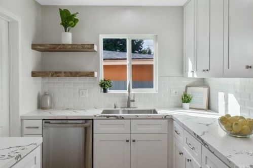 14021 Casimir Ave, Gardena CA  90249-2810 exterior