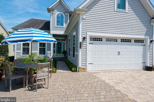 30889 Fresh Pond Dr, Millville, DE 19970-4702