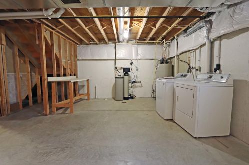 450 Wilderness Rd, Marysville OH  43040-5570 exterior