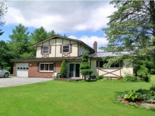 1086 Stone Rd, Barre, VT 05679-9473