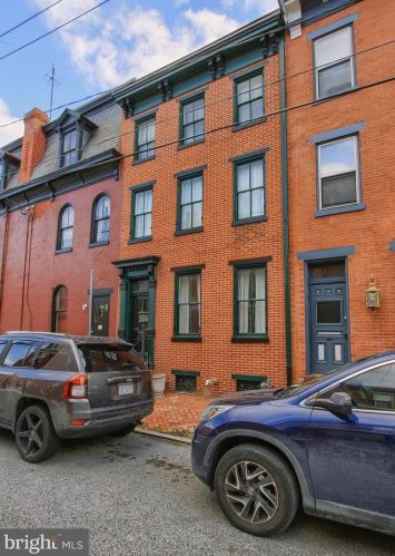 133 Herr St, Harrisburg, PA 17102-3312