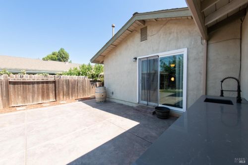 2143 Pennsylvania Ave, Fairfield CA  94533-3105 exterior