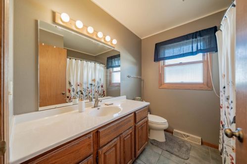 1609 Rose Ave, Fond Du Lac WI  54937-1076 exterior