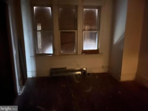 1270 Jackson St, Camden NJ  08104-3526 exterior