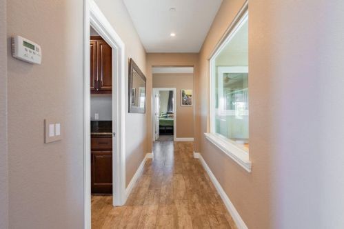 4025 Ashford Cir, Hollister CA  95023-8966 exterior