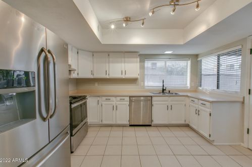 1702 Summit Pl, Chandler AZ  85224-1251 exterior