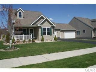 4844 Coatbridge Ln, Walnutport, PA 18088-9385