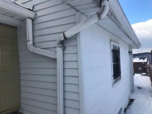 1921 Ridge Ave, New Kensington PA  15068-4041 exterior