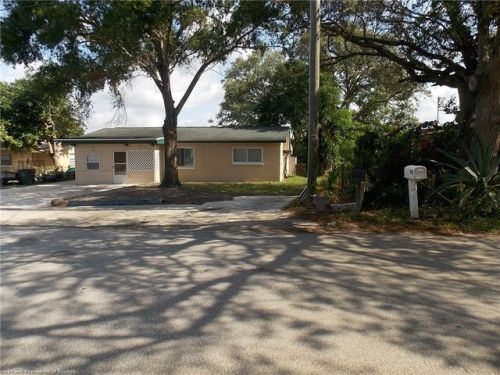 716 Winifred St, Avon Park Lakes, FL 33825-2560