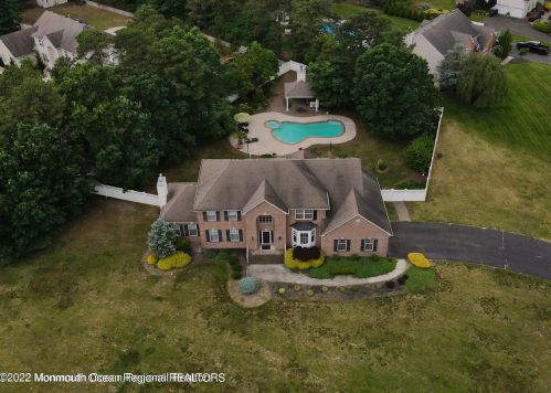 2 Sarah Ct, Jackson Twp NJ  08527-4760 exterior