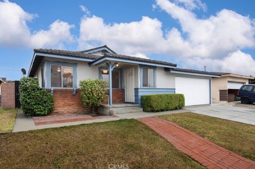 24502 Marine Ave, Long Beach, CA 90745-6522