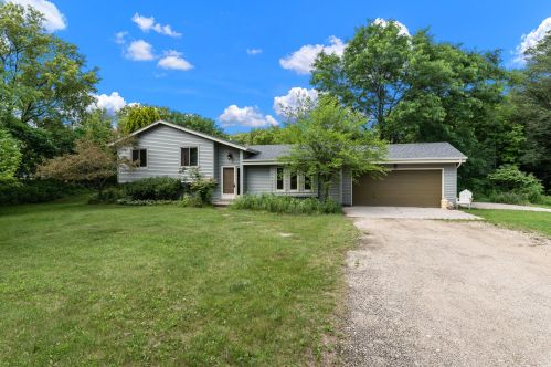 4840 Briarvale Dr, West Bend, WI 53095-8745