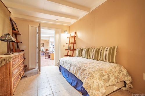 2018 Lingard St, Lancaster CA 93536-1405 exterior