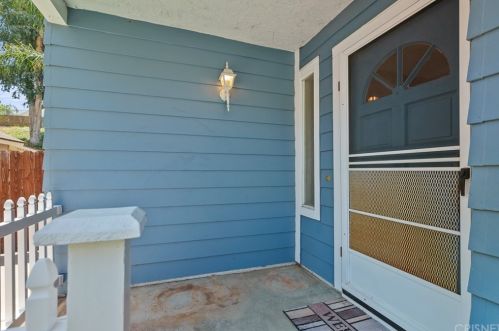 28470 Victoria Rd, Santa Clarita, CA 91384-3048