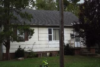 150 Davidson St, Wheatley Heights, NY 11798-4419