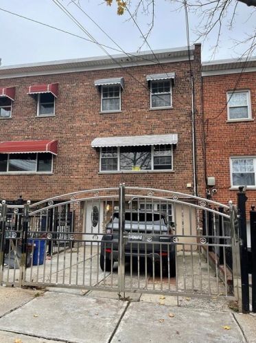 3224 Tenbroeck Ave, Bronx, NY 10469-5011