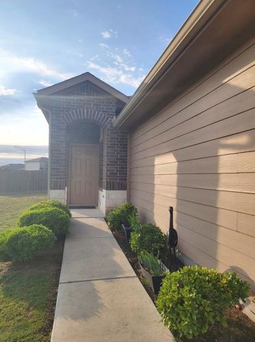 601 Pinnacle Dr, Georgetown TX  78626 exterior