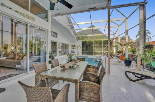 11646 Privado Way, Boynton Beach FL  33437-1924 exterior