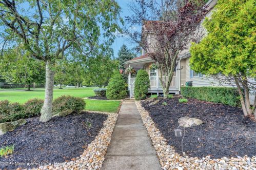 305 Bartley Rd, Jackson Twp NJ  08527-1166 exterior