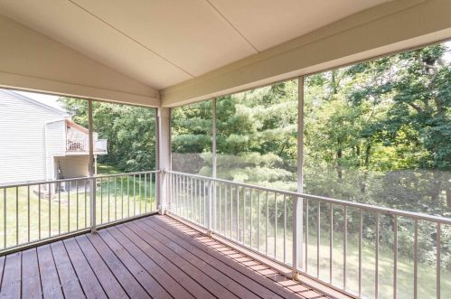 111 Wellington Dr, Florence, KY 41042-7720