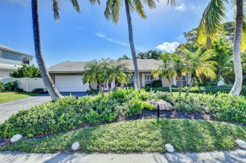 512 9th St, Delray Beach, FL 33444-2836