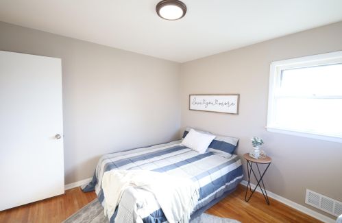 8310 Brentwood Ave, Milwaukee WI  53223-5533 exterior