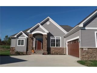14 Marko Ln, Cleveland OH  44131-1212 exterior