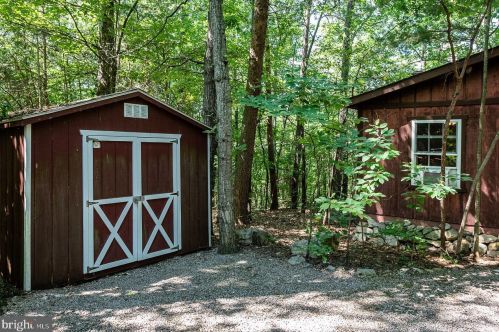 241 Blue Smoke Ln, New Market VA  22844-3815 exterior