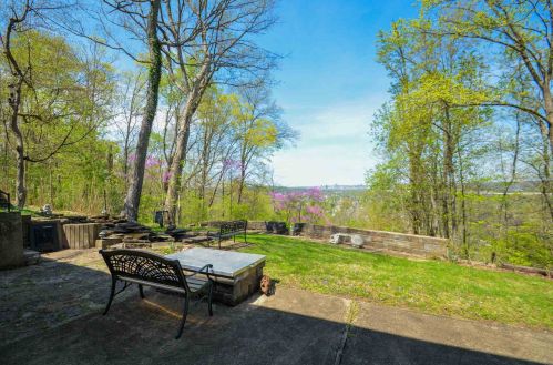 410 Mason Rd, Covington KY  41015-1935 exterior