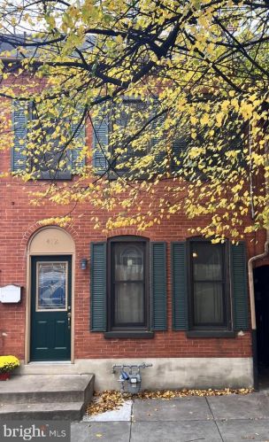 412 Lemon St, Lancaster, PA 17603-3321