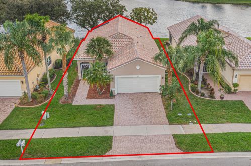 309 Alana Ave, Fort Pierce, FL 34986-2610