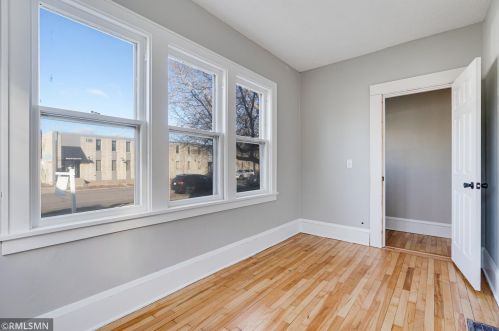 3449 Snelling Ave, Minneapolis MN  55406-2637 exterior