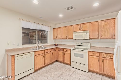 16132 Post Dr, Sun City AZ  85374-5732 exterior