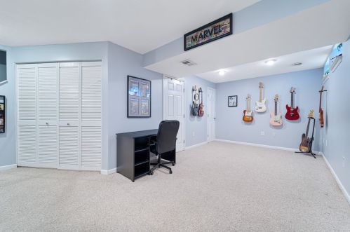 624 Walden Way, Imperial PA  15126-9684 exterior