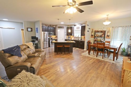 1859 Riverpointe Ct, Newport, KY 41074-1753