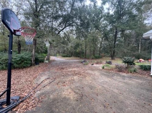 405 Phillips Dr, Freeport, FL 32439-6160