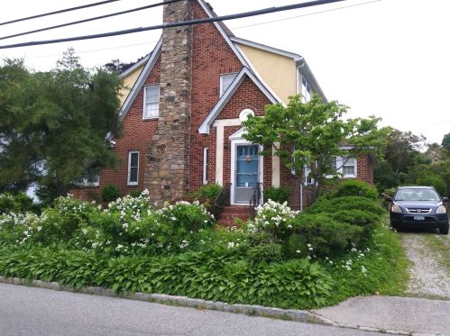 13 Glen Cove Dr, Muttontown, NY 11545-1709