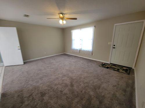 159 Hawthorn Rd, Defuniak Springs, FL 32435-8425